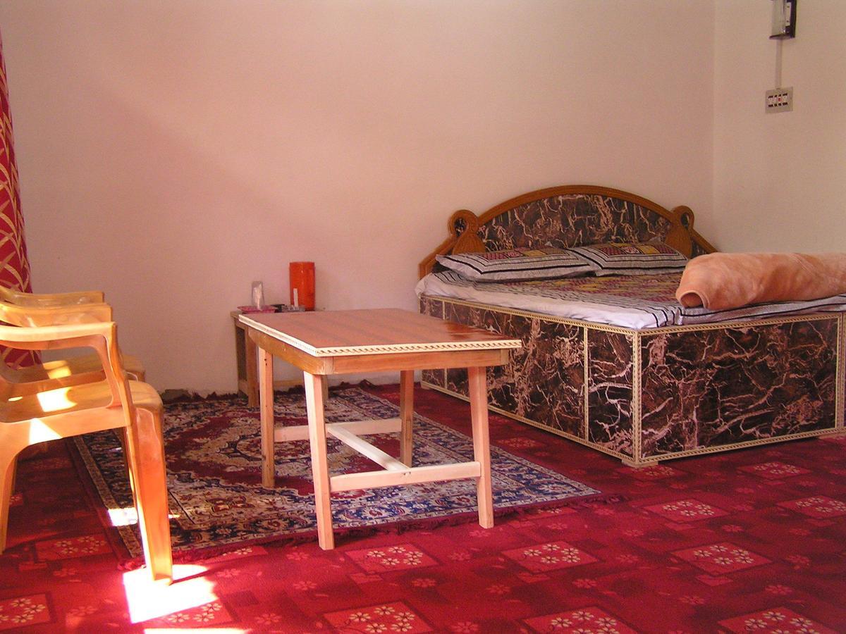 Howrah Guest House Srīnagar Exteriér fotografie