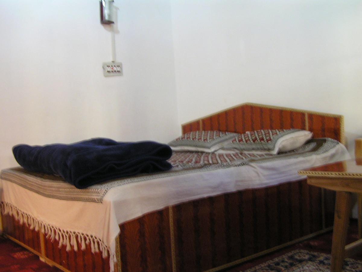 Howrah Guest House Srīnagar Exteriér fotografie