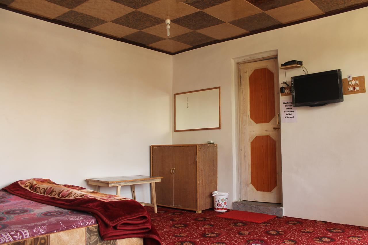 Howrah Guest House Srīnagar Exteriér fotografie