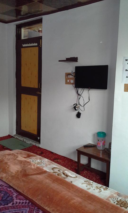 Howrah Guest House Srīnagar Exteriér fotografie