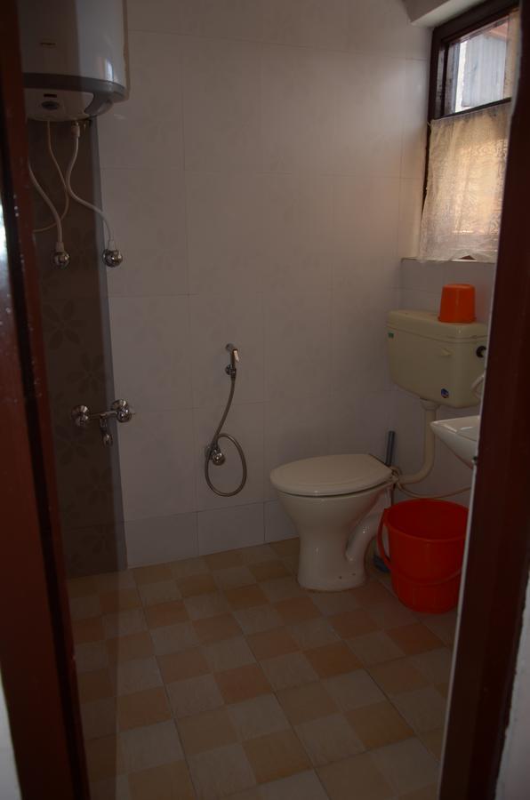 Howrah Guest House Srīnagar Exteriér fotografie